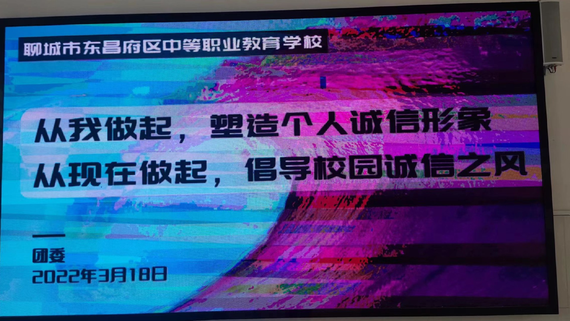f9a1f08f32966cef75028f57a82a12c.jpg