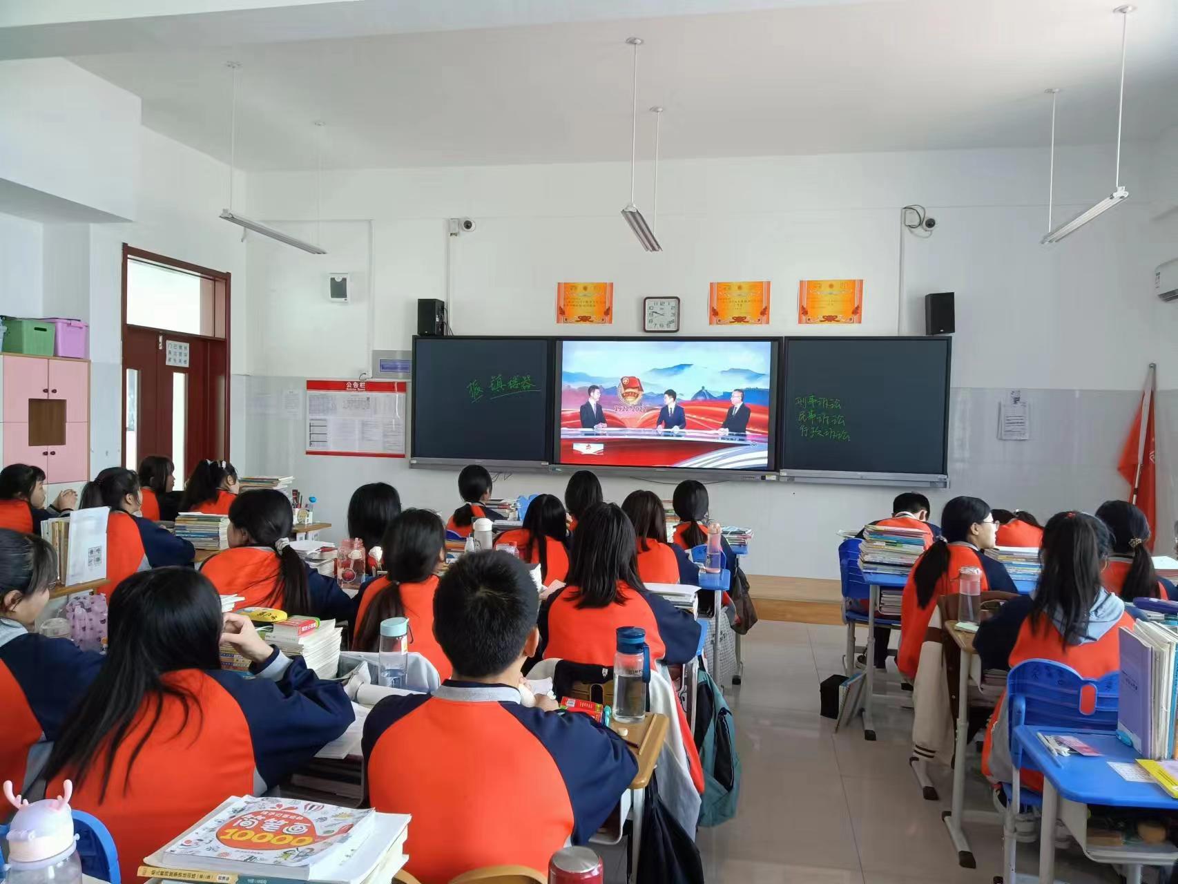 35fc139e4e3edec380d0e6accc077bf.jpg