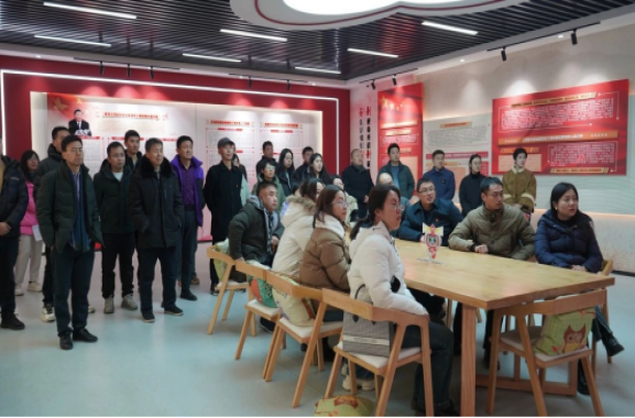 聊城市东昌府区中等职业教育学校：“灯塔书屋”新阵地